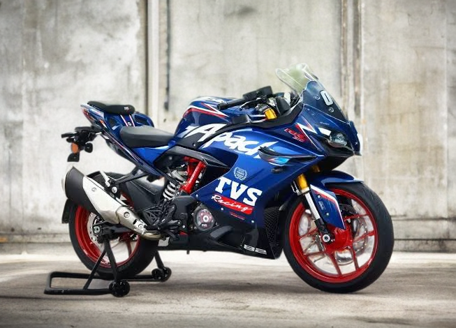 New TVS Apache RR 310 कंटाप लुक, जबरदस्त परफॉर्मेंस, एडवांस्ड फीचर्स से लैस
