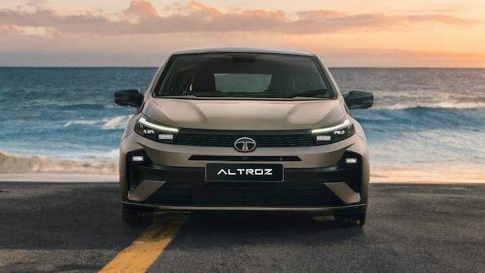 Tata Altroz facelift: 6.60 लाख में लांच हुई कई सारे प्रीमियम फीचर के साथ लैस