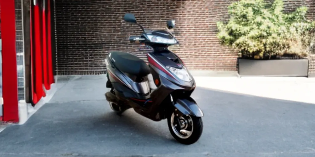 Okinawa R30 Electric Scooter Review:  Simple, Smart and Efficient