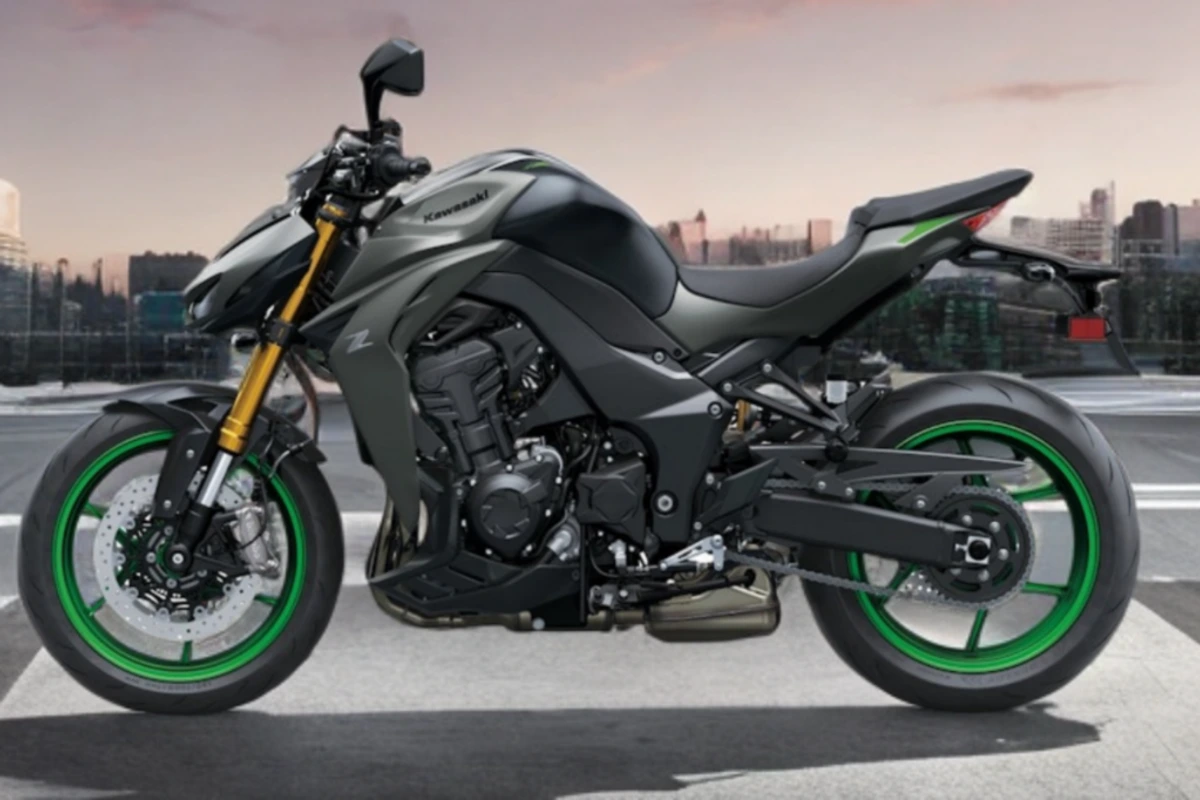 Kawasaki Z1100 launched in India: दमदार इंजन और प्रीमियम लुक्स के साथ नई सुपरनेकेड बाइक